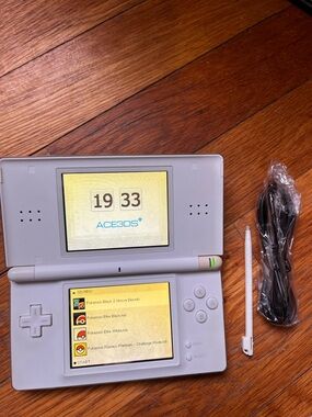 Nintendo DS Lite Handheld Console Pokémon black white Mario Zelda Kirby
